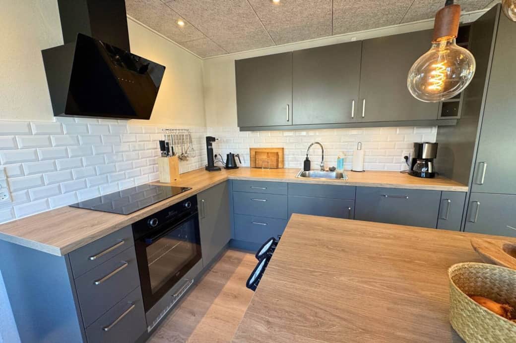 Kitchen and Dinning Area