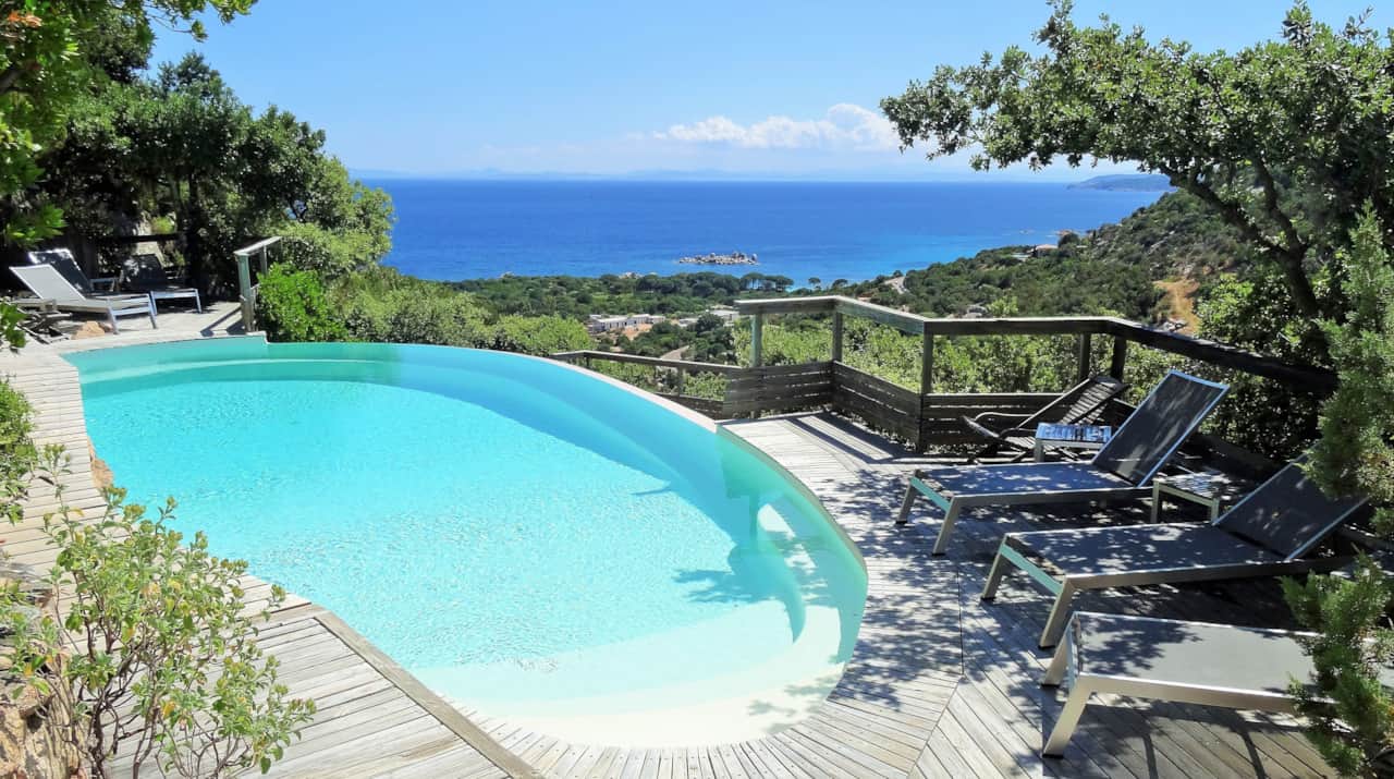 La piscine A ALTEZZA.
