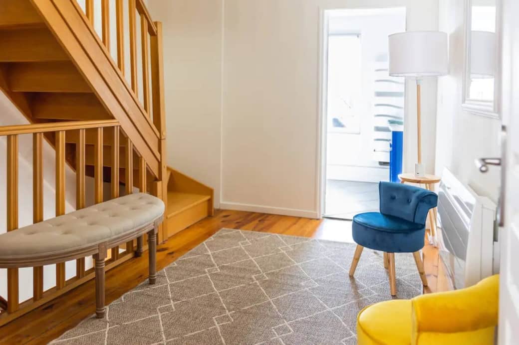 palier 1er étage, accès salle de bain et chambre