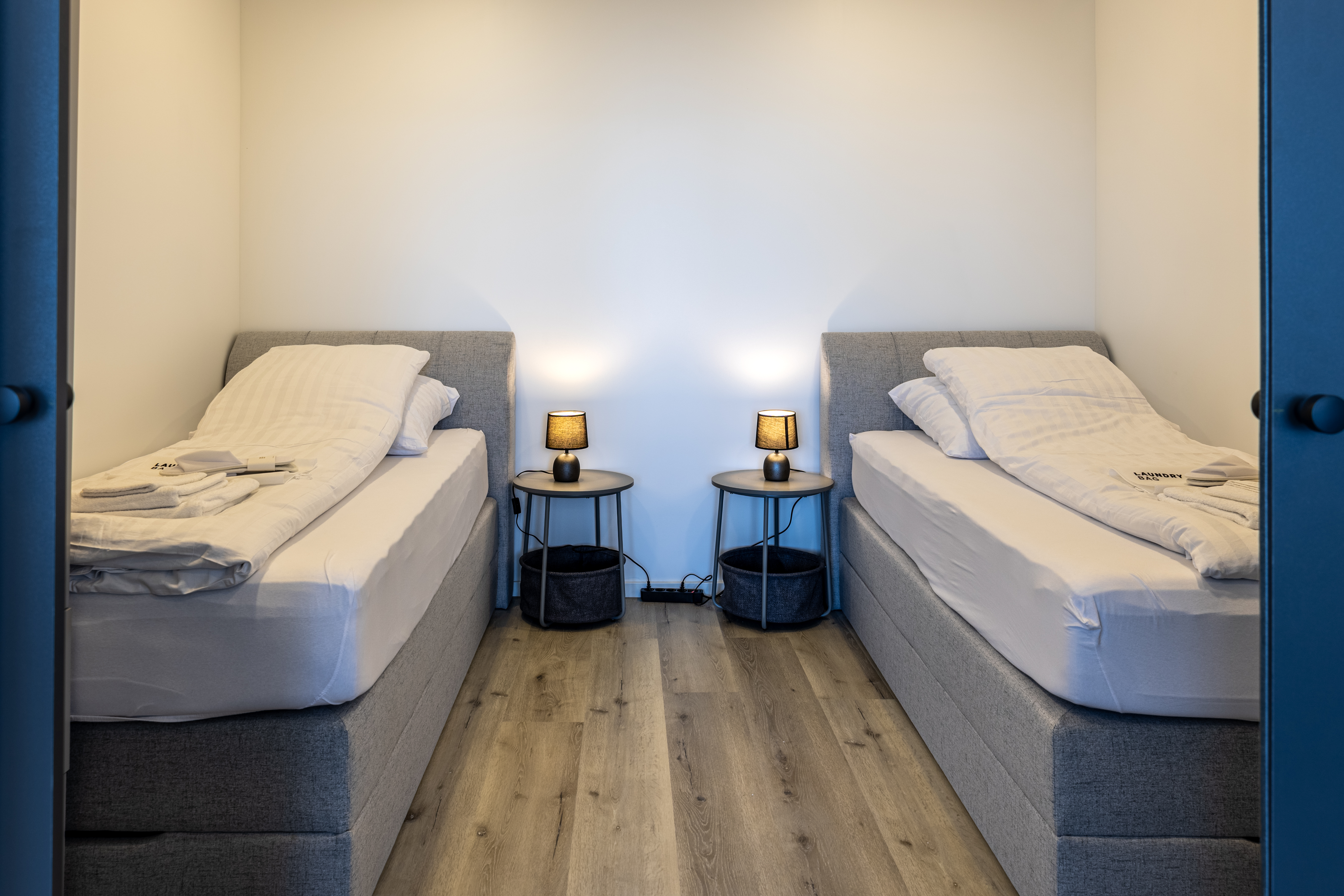 Apartment 4 3