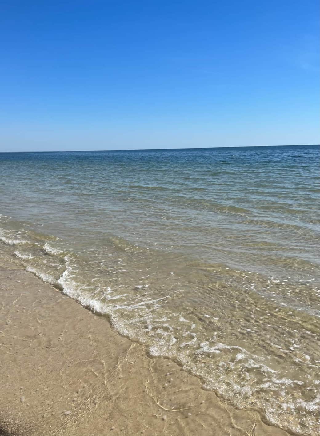 The Emerald Coast Waters await your stay ....