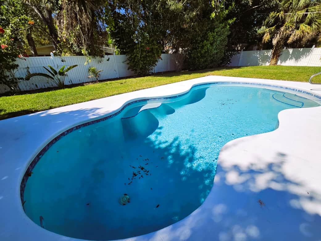 Sitting Ledge, Perfect Chill Spot Sitting Ledge, Perfect Chill Spot