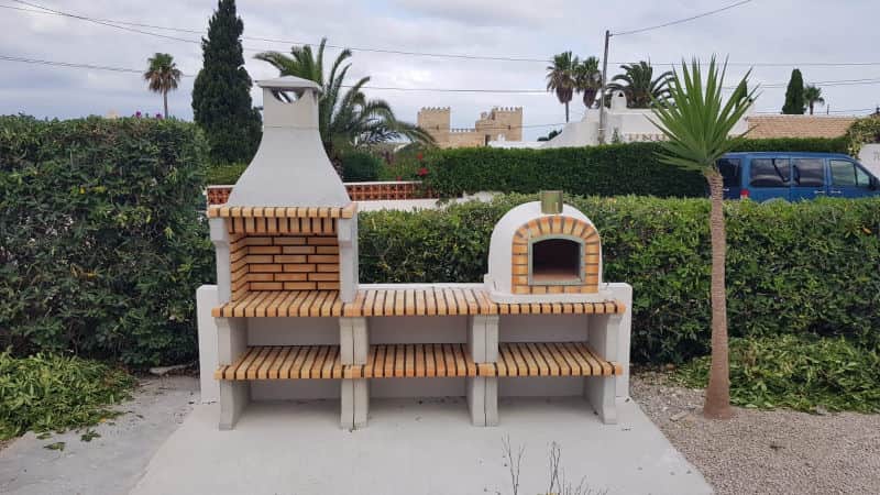 Barbecue and Pizza Oven
