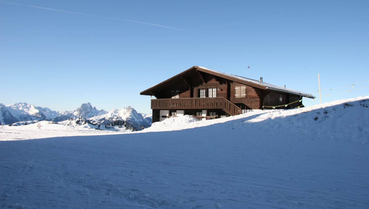 Haus aussen im Winter