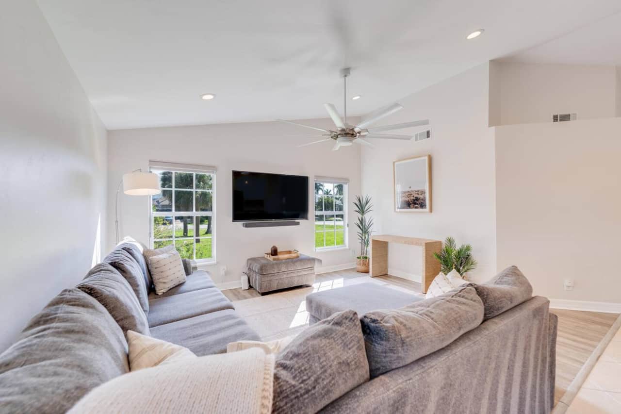 Living room 1