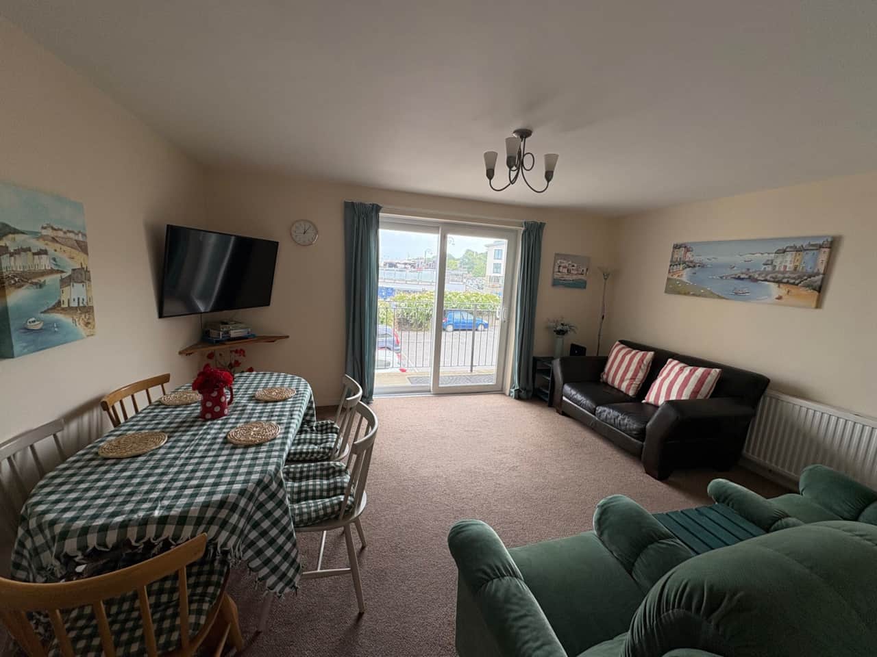 Lounge dining area