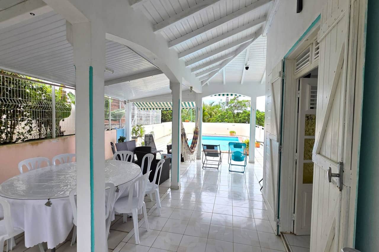 Terrasse et espace repas