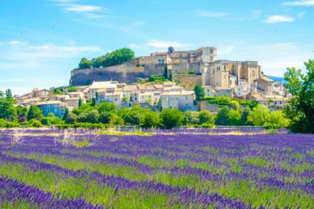 nearby, Valensole