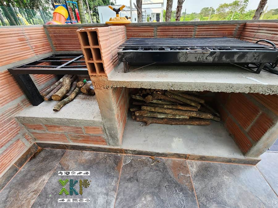 Kitchen experience traditional wood