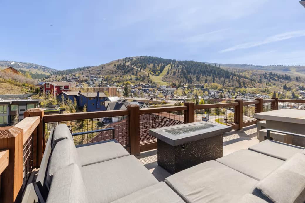 Stunning 270-Degree Views of Ski Area and Park City