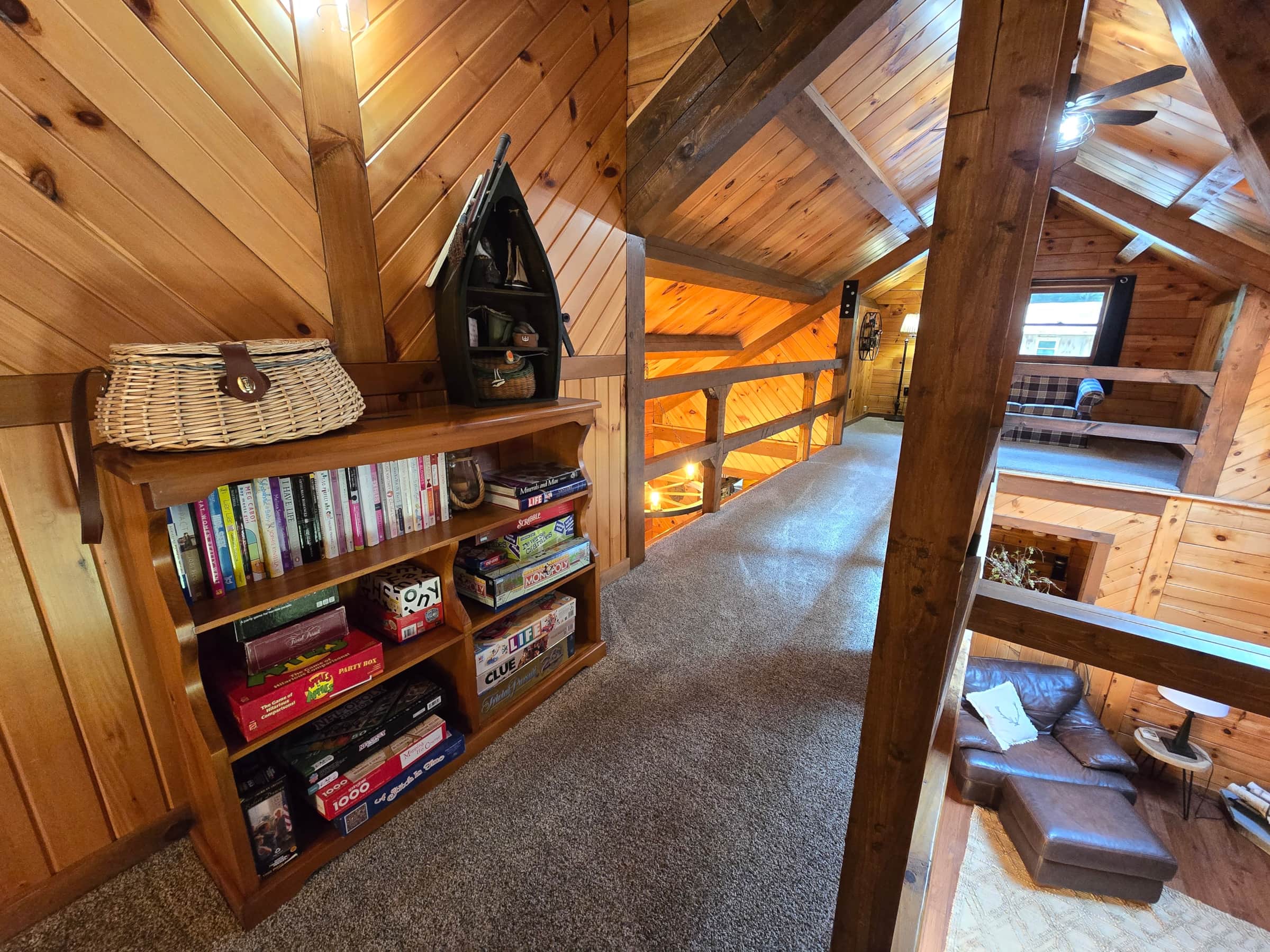 Mountain cabin 山小屋 山の上で篭る、断崖の上のシンプルな山小屋「Mountain cabin by