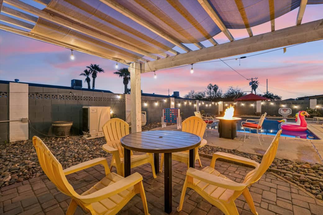 Plenty of games in the backyard including a ring toss, Pop-A-Shot basketball & various pool floats.