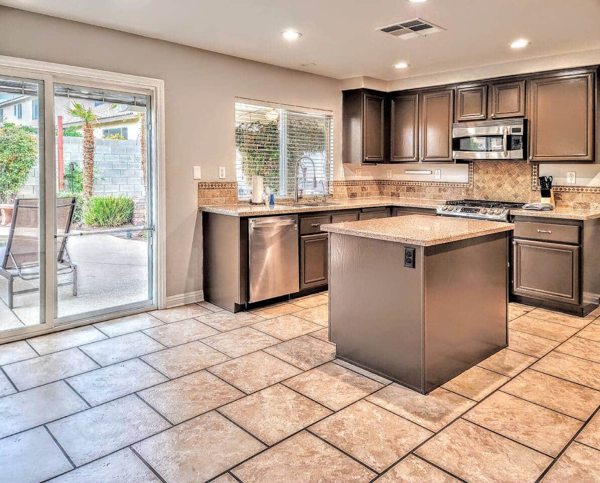 Exterior / Kitchen View 