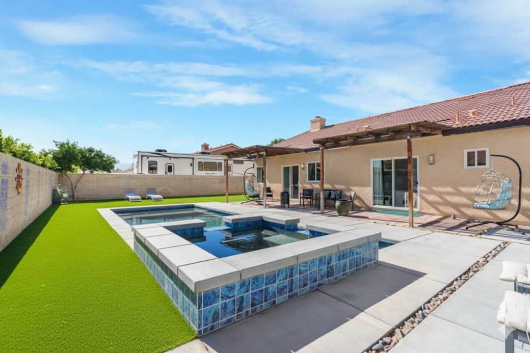 Let the hot tub melt away your life's stressors and muscle soreness Let the hot tub melt away your life's stressors and muscle soreness