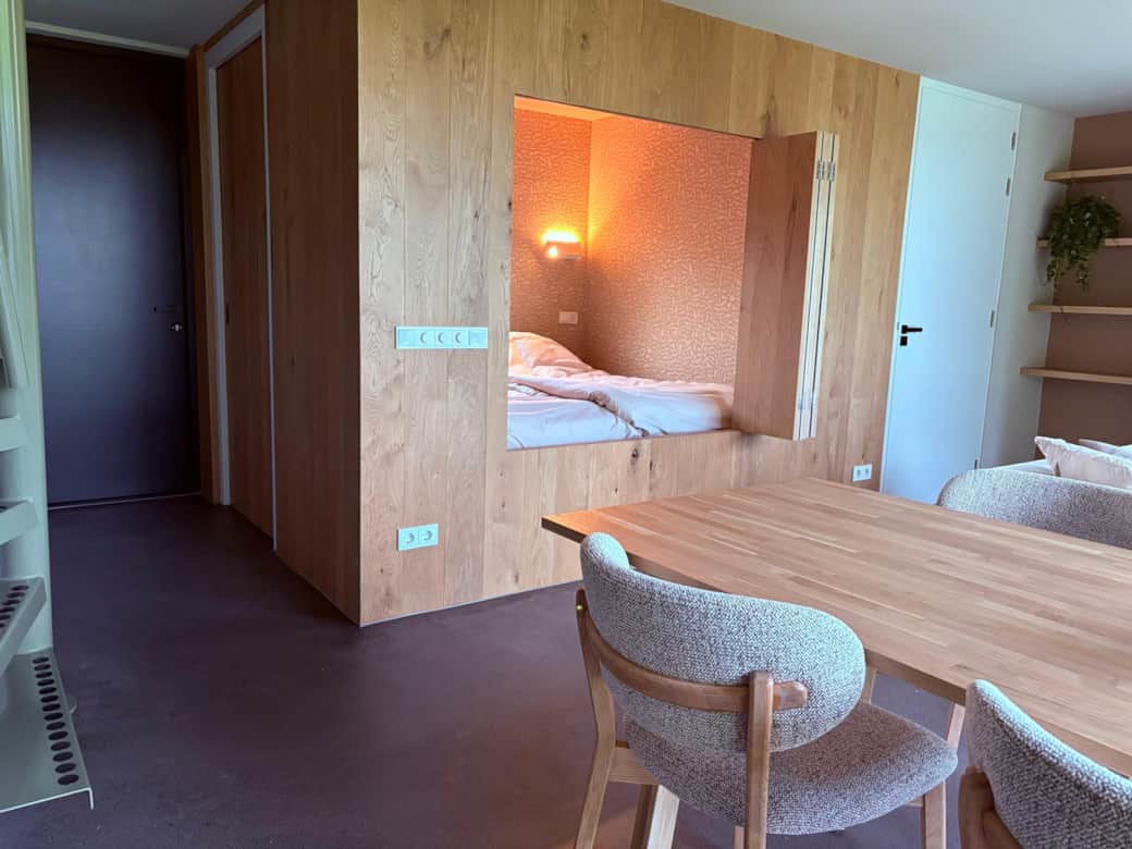 Eetkamer met bedstee