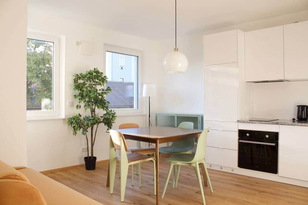 8f76e9f4 739d 4c7b a2bb 23e2be1bf198 8f76e9f4 739d 4c7b a2bb 23e2be1bf198