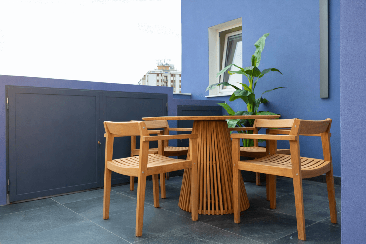 Via-garibaldi-4-4- R E N T A L12-penthouse-terrace-outdoor-dining-olbia