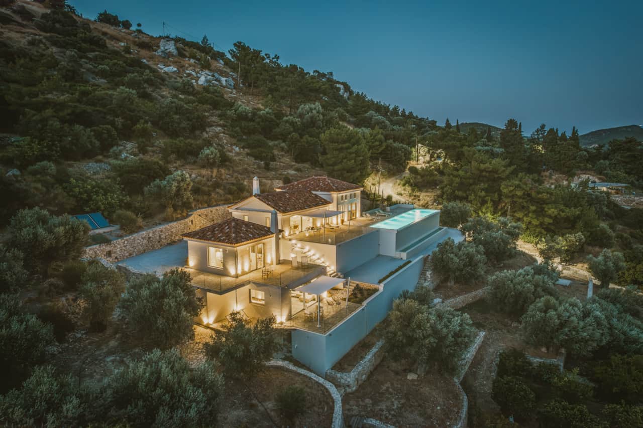 PASPARO ESTATE at dusk
