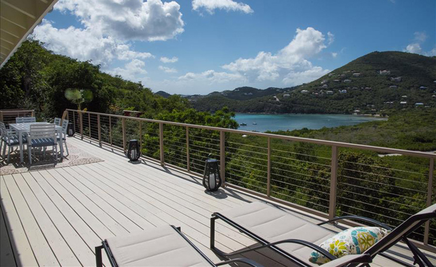 Main level porch area