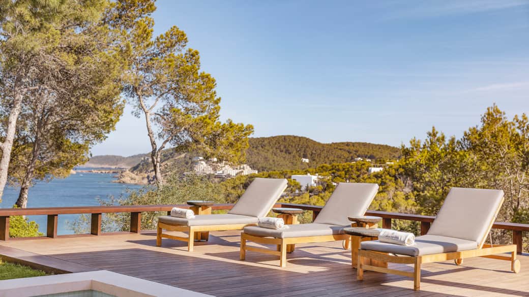 Ibiza aureeeea 8426774066f5518532eb79.01583471