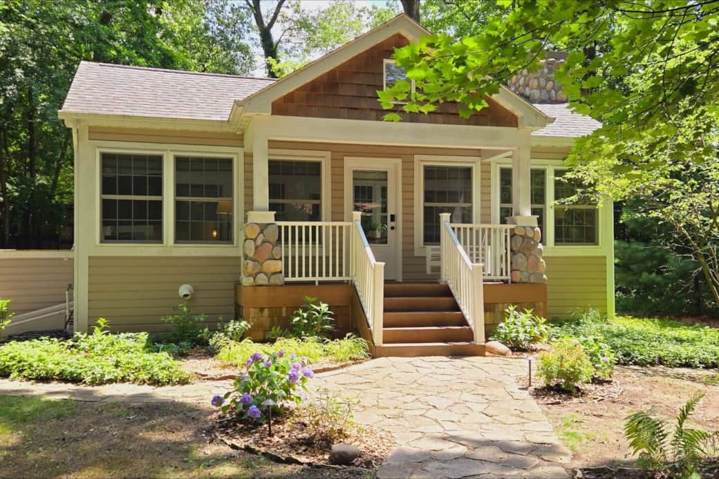 Welcome to our cottage in the woods!