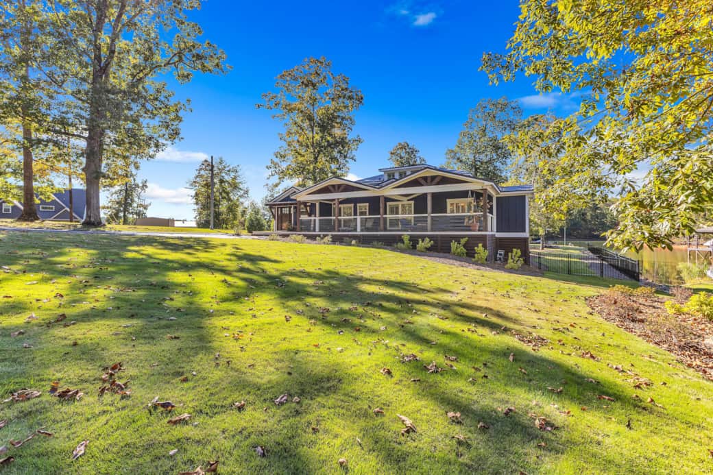 Roadside View Roadside View