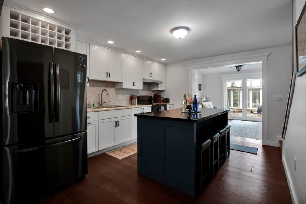 Functional, well-appointed kitchen Functional, well-appointed kitchen
