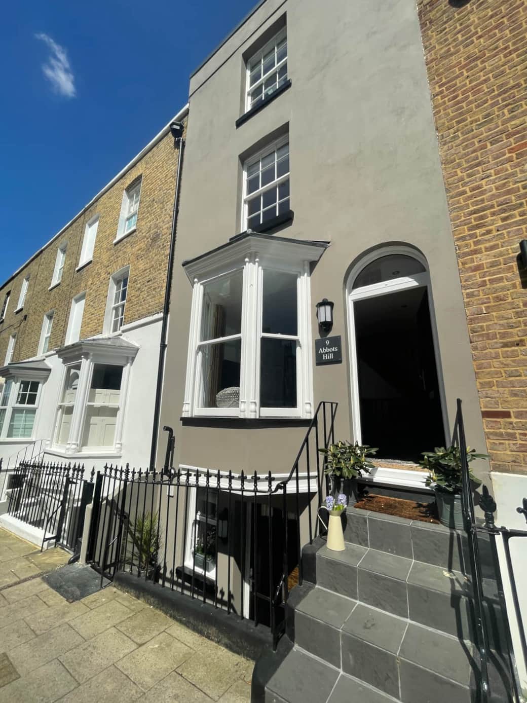 Bluebirds Holiday Cottage at Abbots Hill Ramsgate