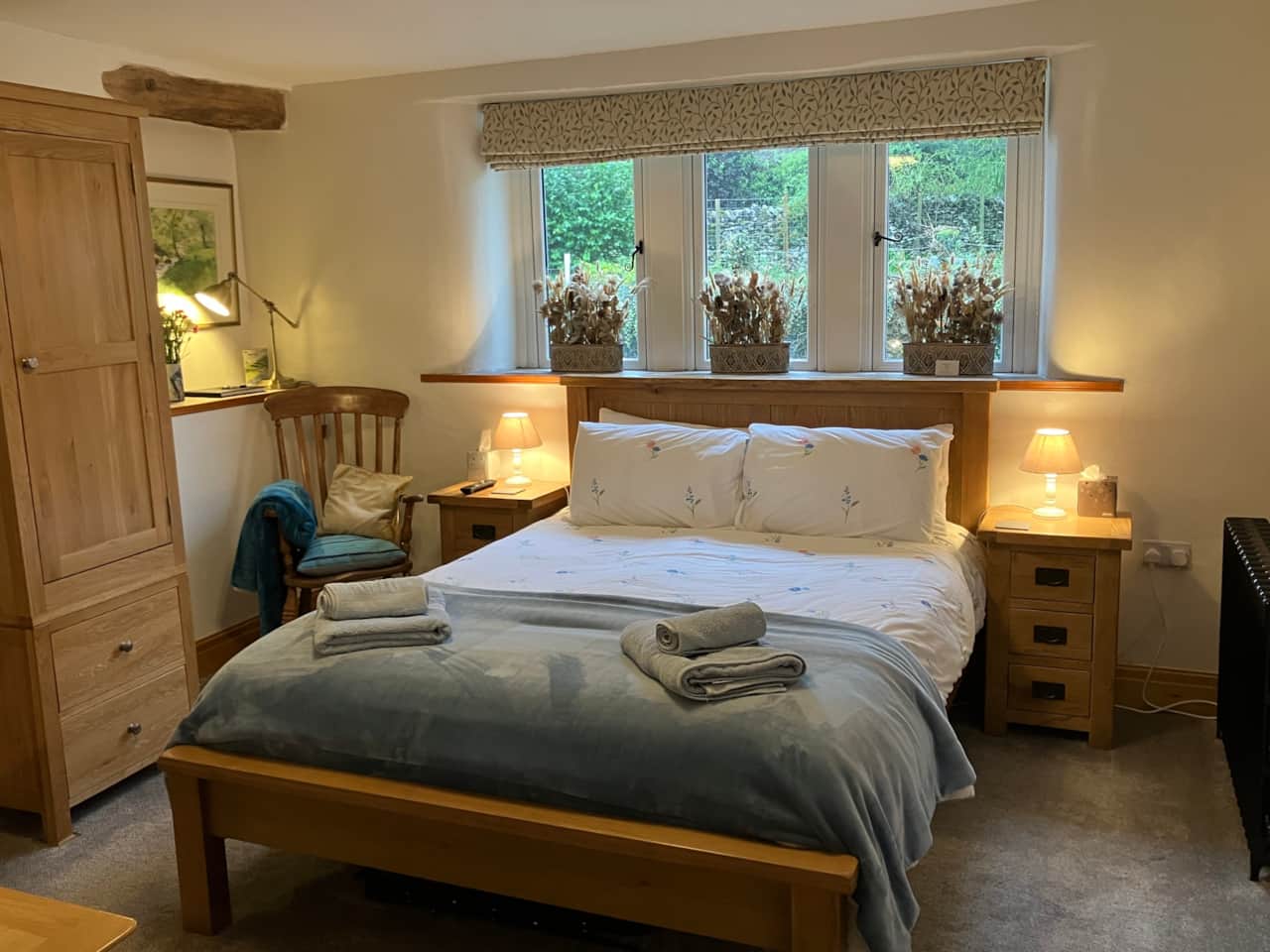 King size bed | luxury bed linen