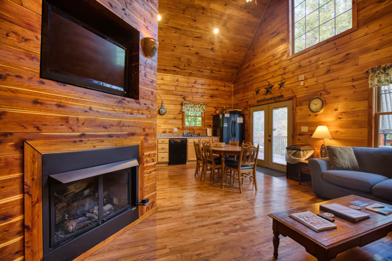 Whistling Timbers Entry