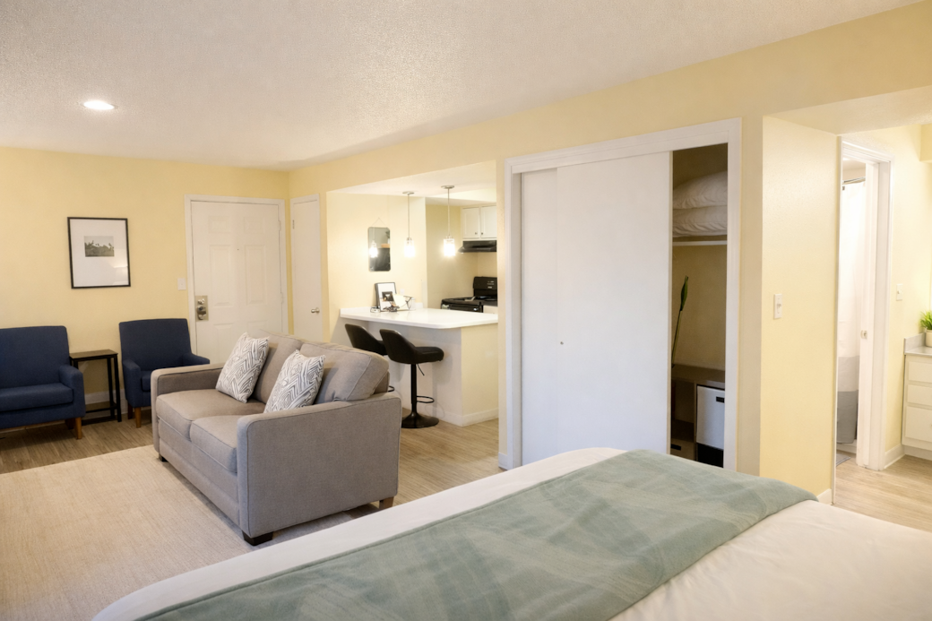 Comfortable studio, perfect for your city stay.