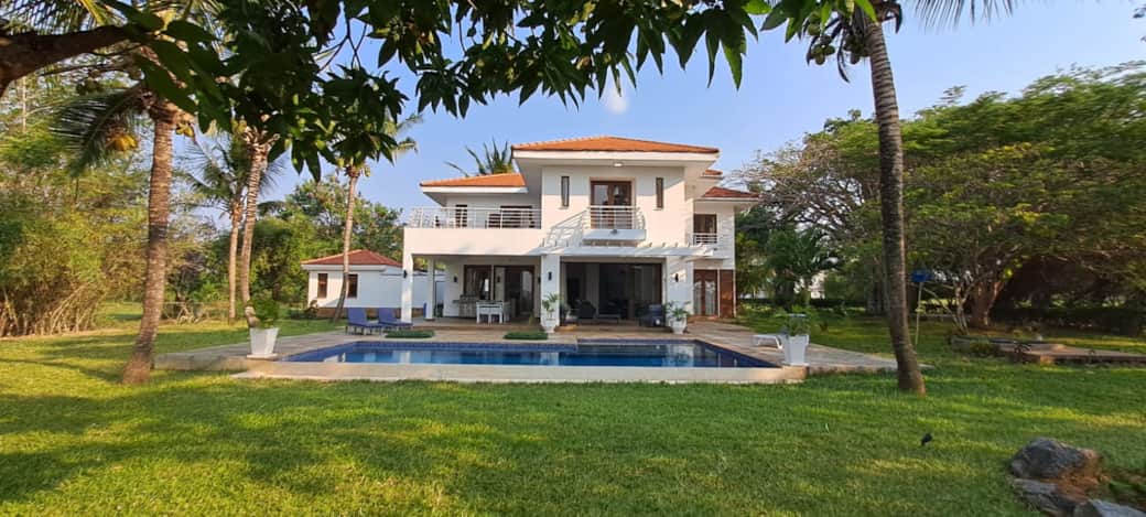 Carol House Mandharini Kilifi Vacation Rental (5) Carol House Mandharini Kilifi Vacation Rental (5)
