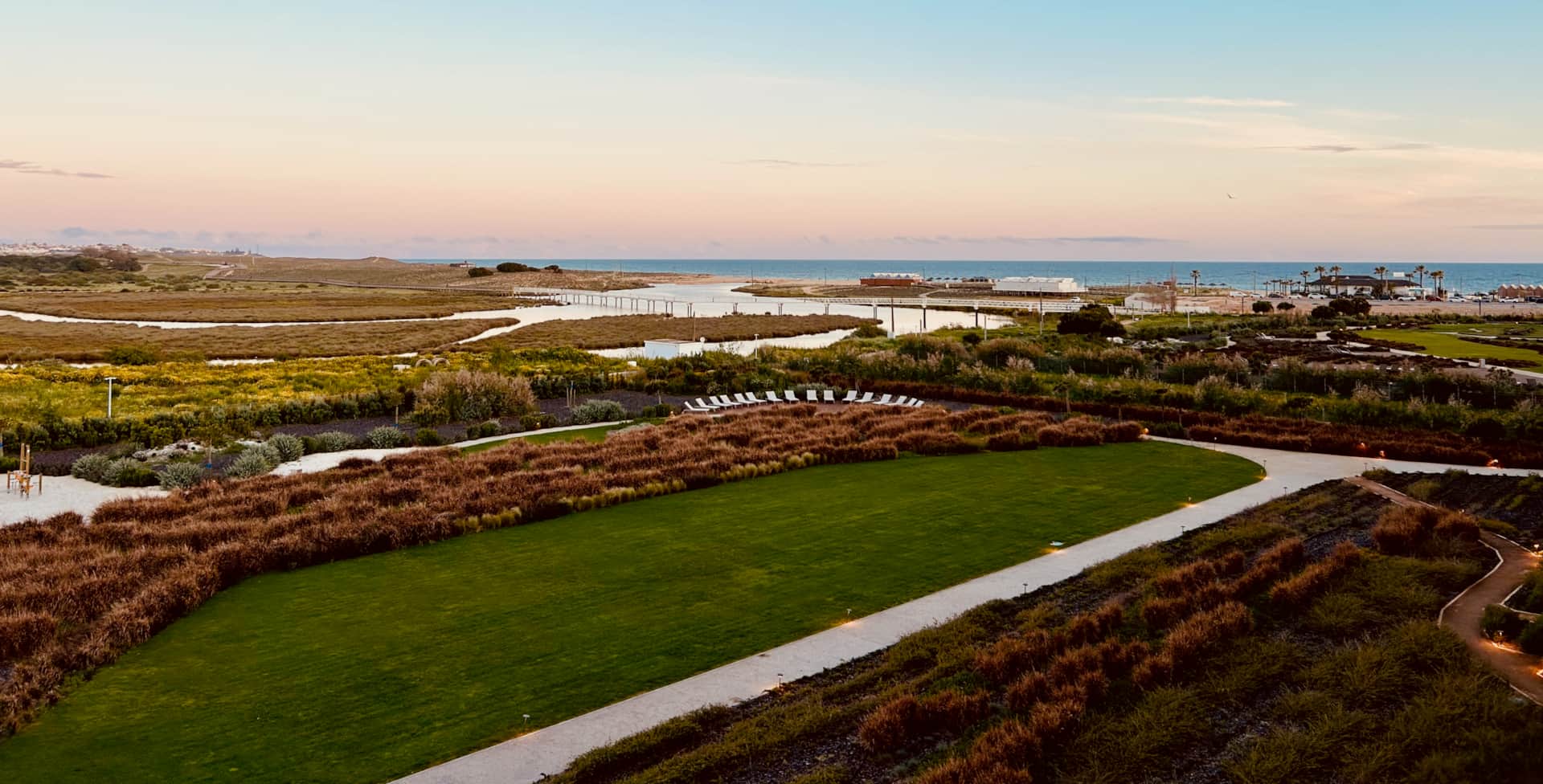 Bayline Gardens | beachfront bliss & spa