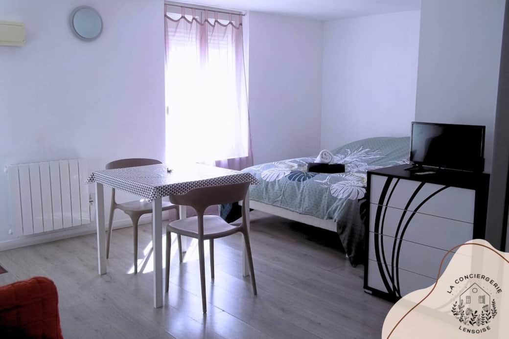 ESPACE SALON
COIN CUISINE
TV