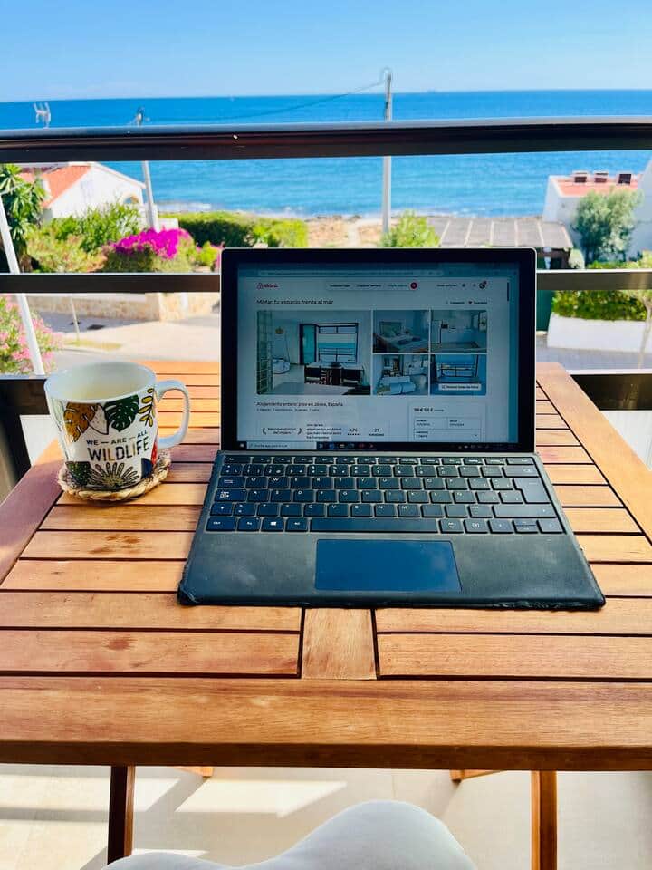 Remote work with the ultimate view