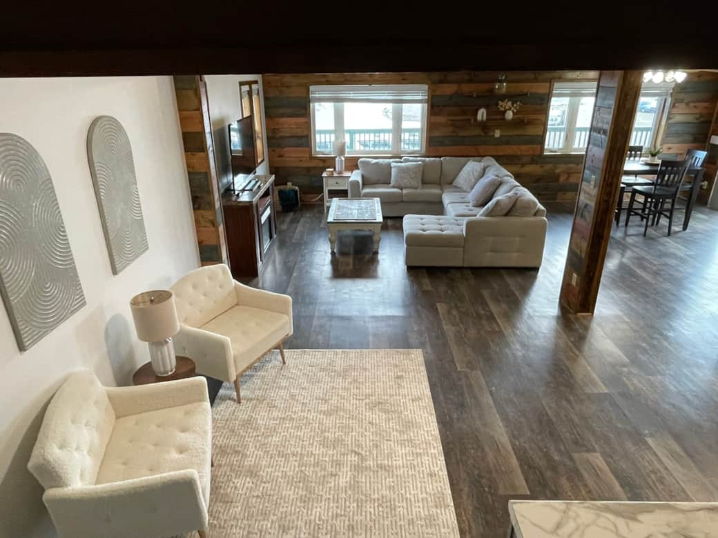 Living/Seating Area