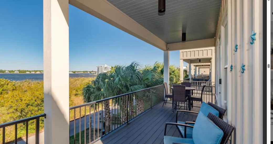 Deck and balcony
