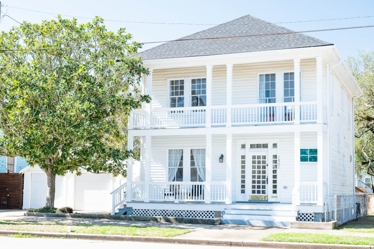 white magnolia exterior view