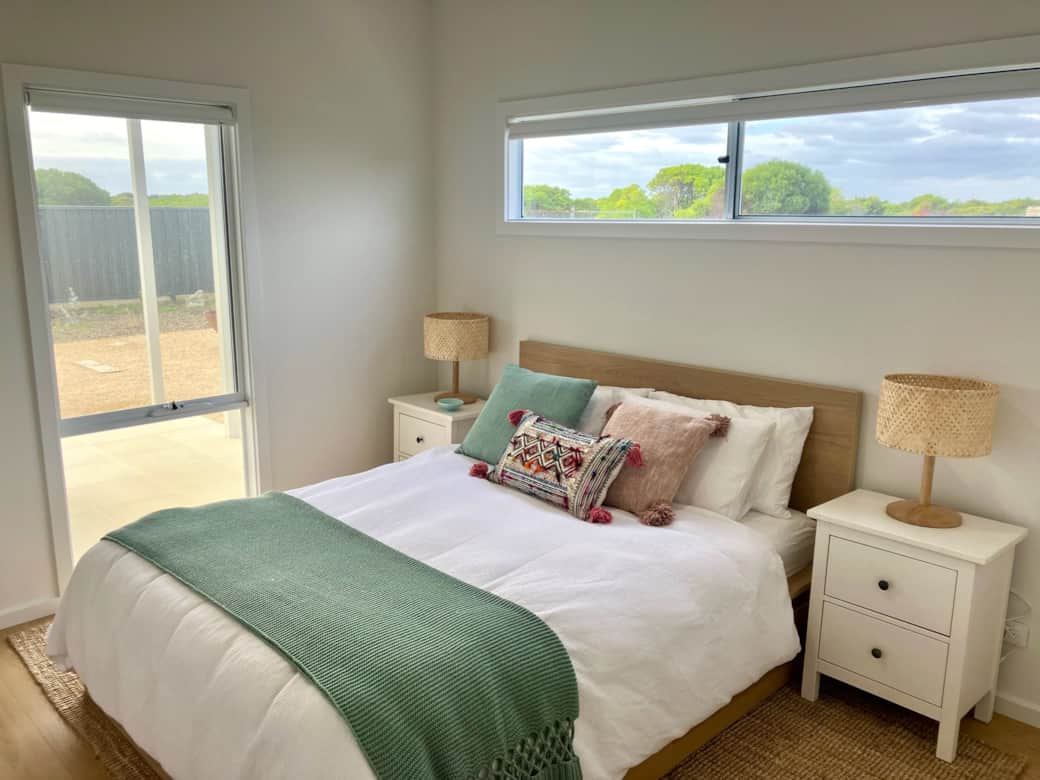 09 Queen Bed 09 Queen Bed