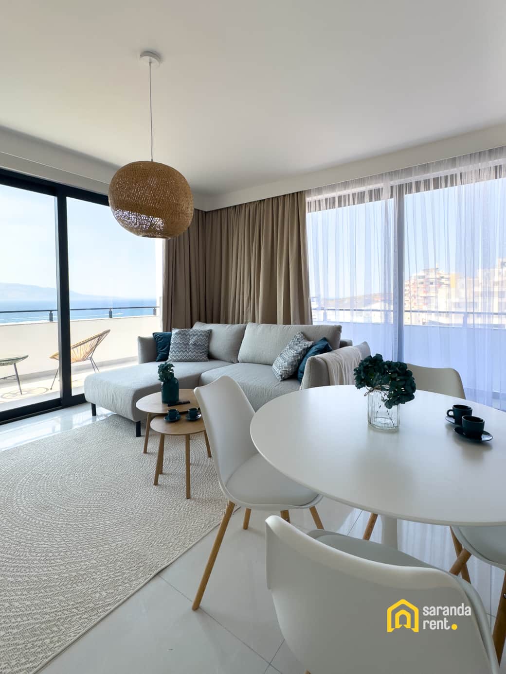 Livingroom with front Seaview Livingroom with front Seaview
