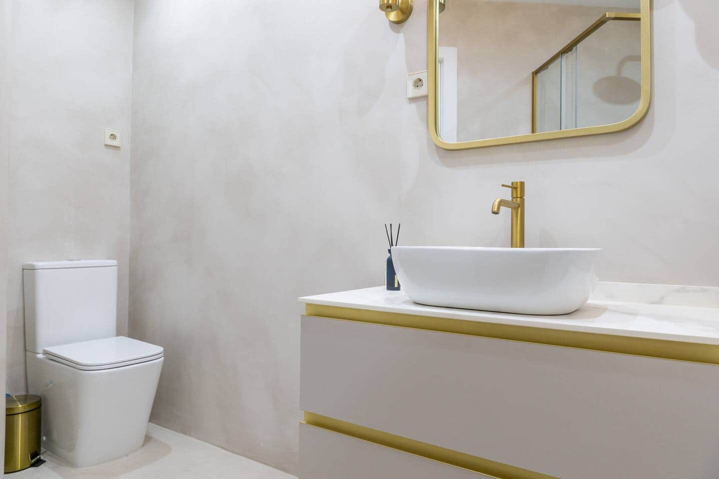 Apartamento moderno céntrico con AC y Luz natural — foto 9