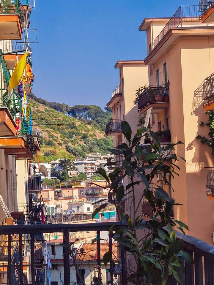 Esterno della cosa con vista.