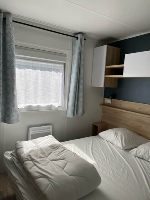 Chambre lit double en 140