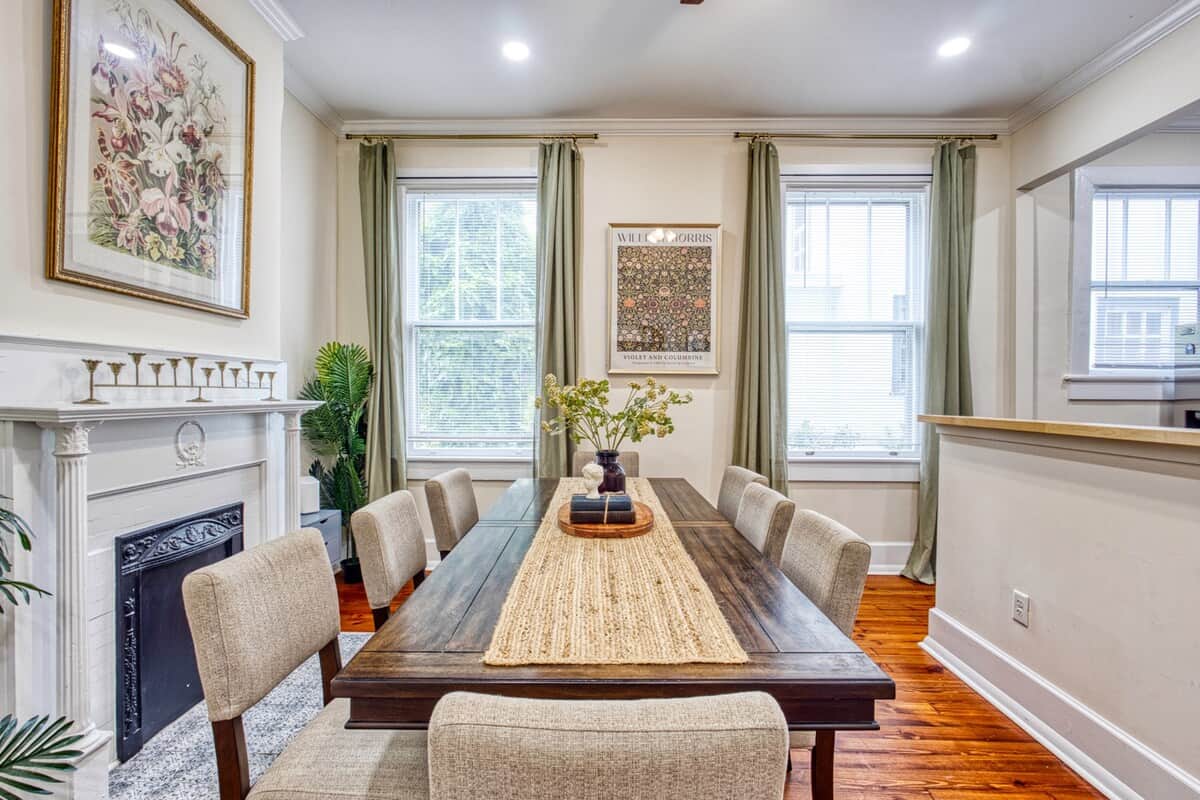 Dining area - open space with kitchen 