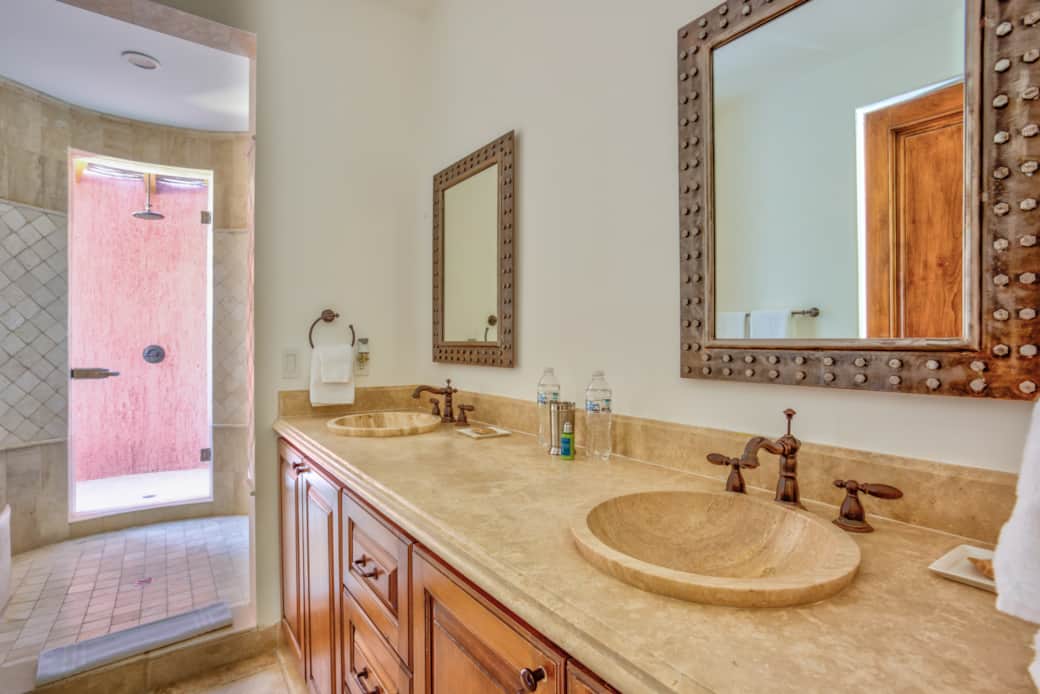 Double sinks Double sinks