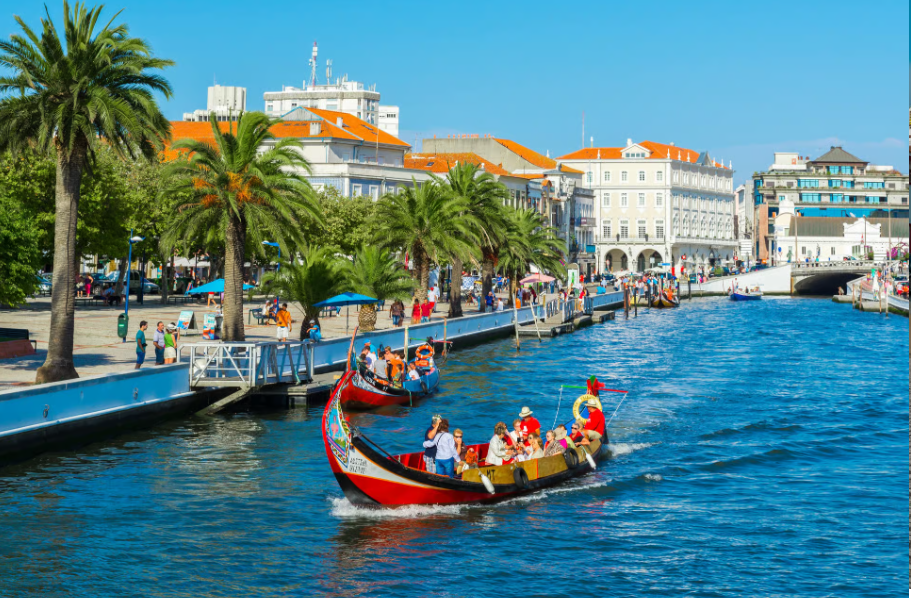 Aveiro - moliceiro boats