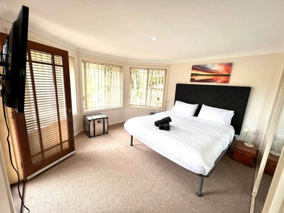 Master Bedroom with TV Master Bedroom with TV