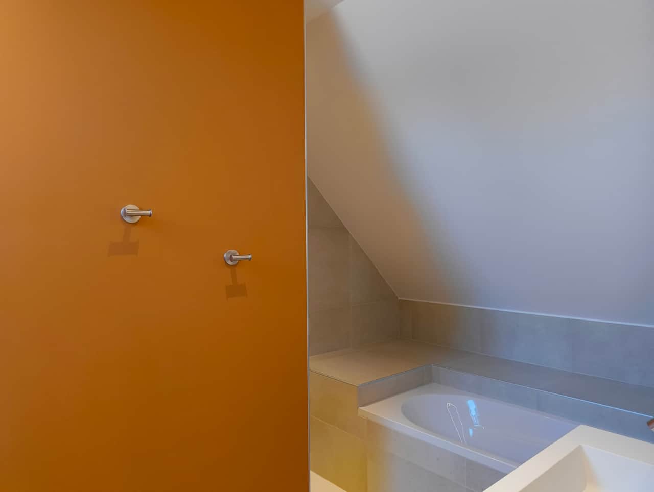 SDB du 1er Etage vue baignoire
