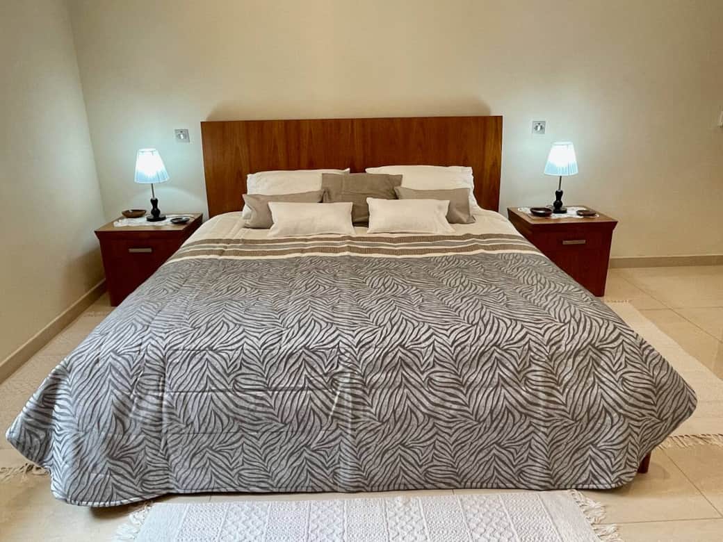 Master bedroom - Queen size bed