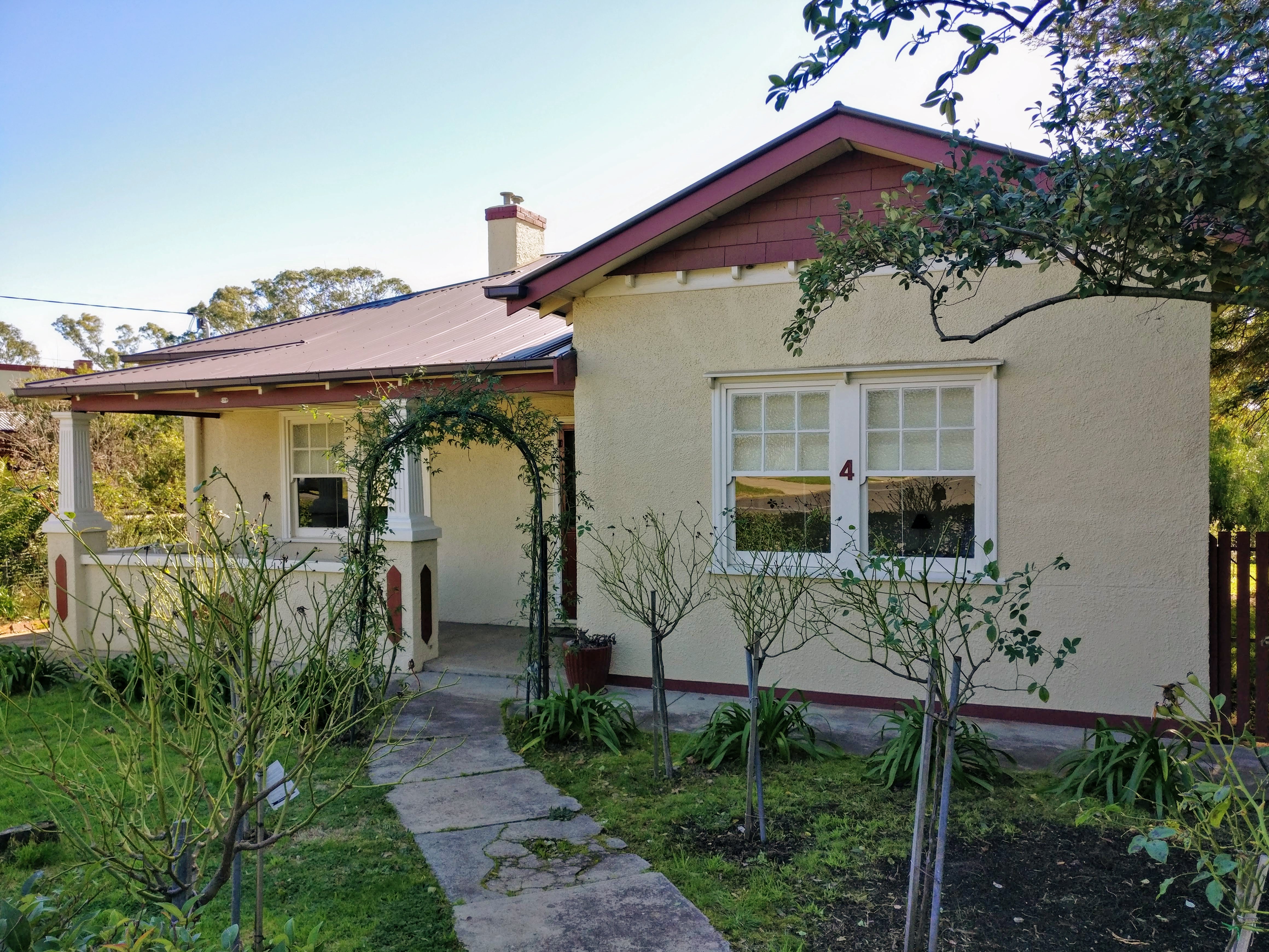 Darling House Front Yard